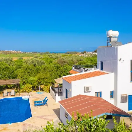 Villa Charoulla Polis 5 *